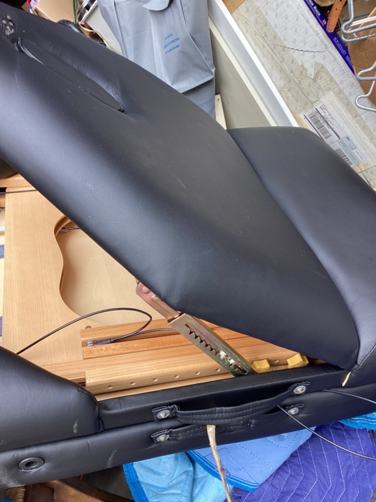One Touch Portable Message Table 32” With Bag Some Flaws