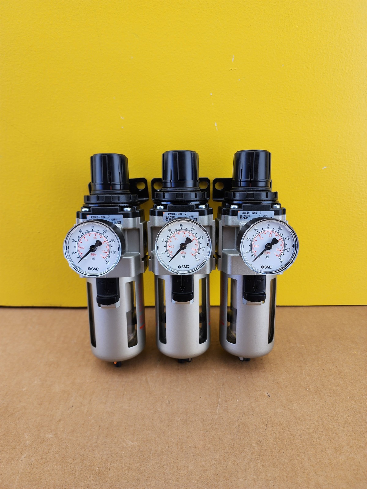 SMC AW40-N04-Z Modular Filter Regulator, 7-125 Psi, 1/2" NPT Port (lot of 3)