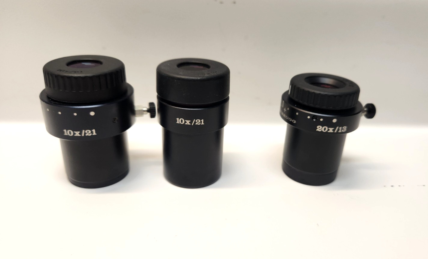 Lot of 3 Wild Heerbrugg (Leica) (2) 10x/21  Microscope Eyepieces (1) 20x/13