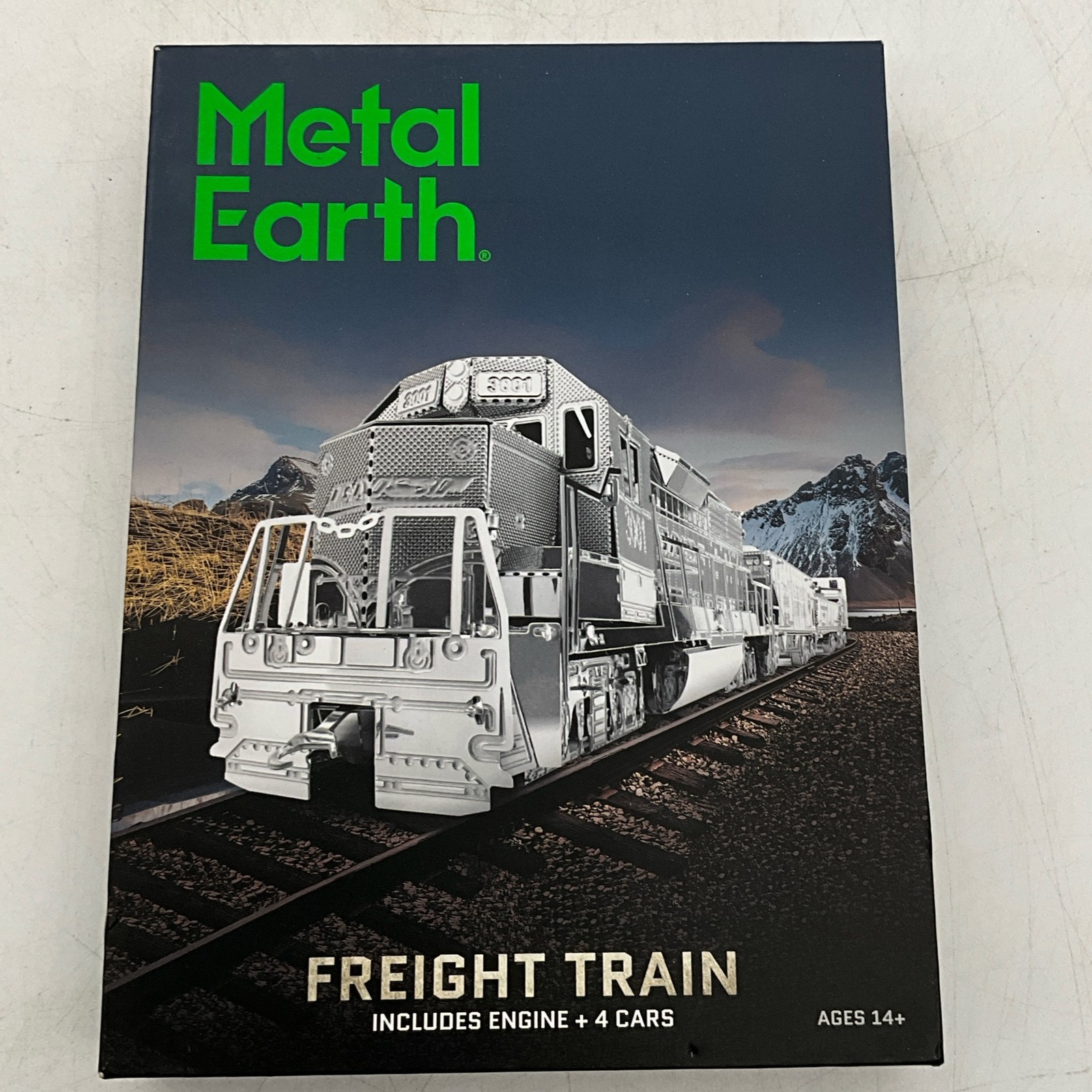 Metal Earth Premium Freight Train Diesel Steel Model Kit MMG104 New