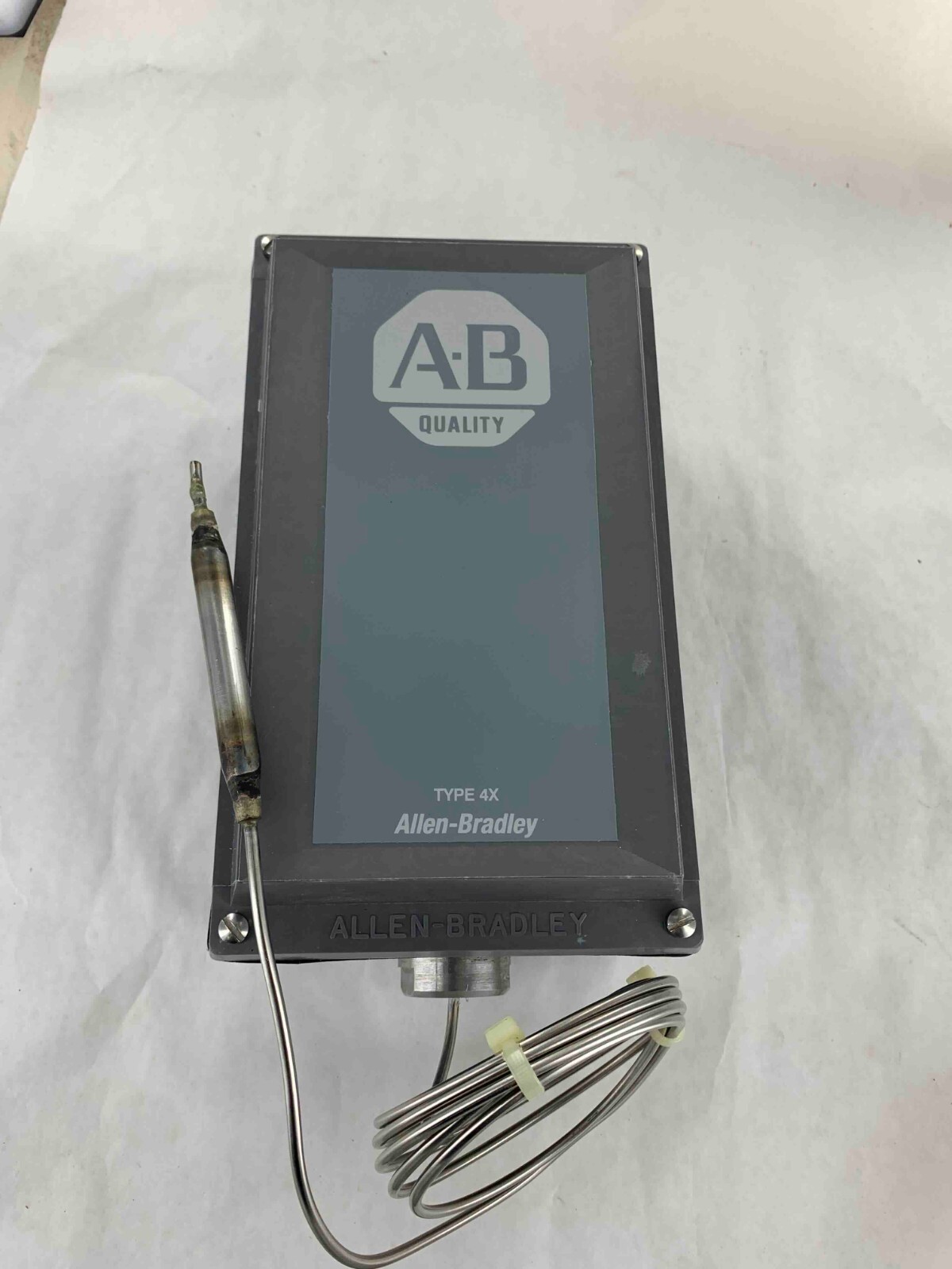 837A2SX606 TEMPERATURE CONTROL