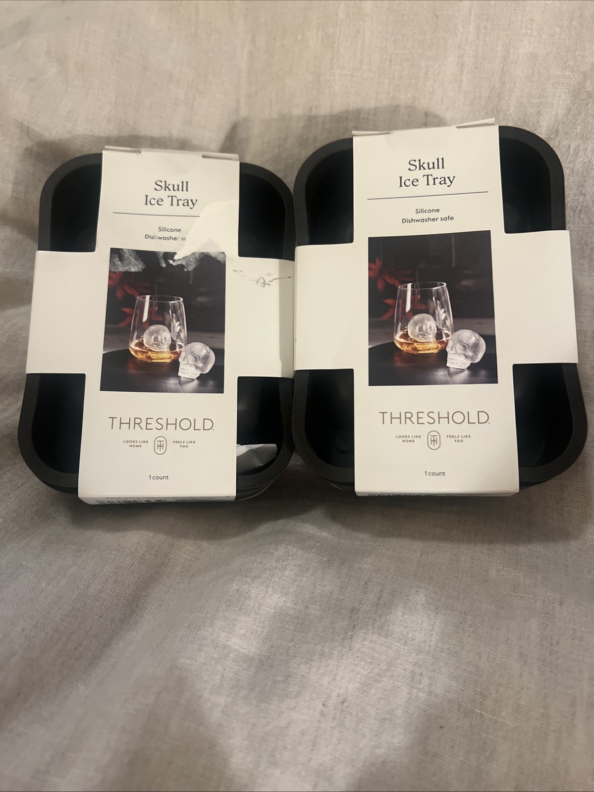 3D Skull Ice Cube Tray Mould NWT 2-pack