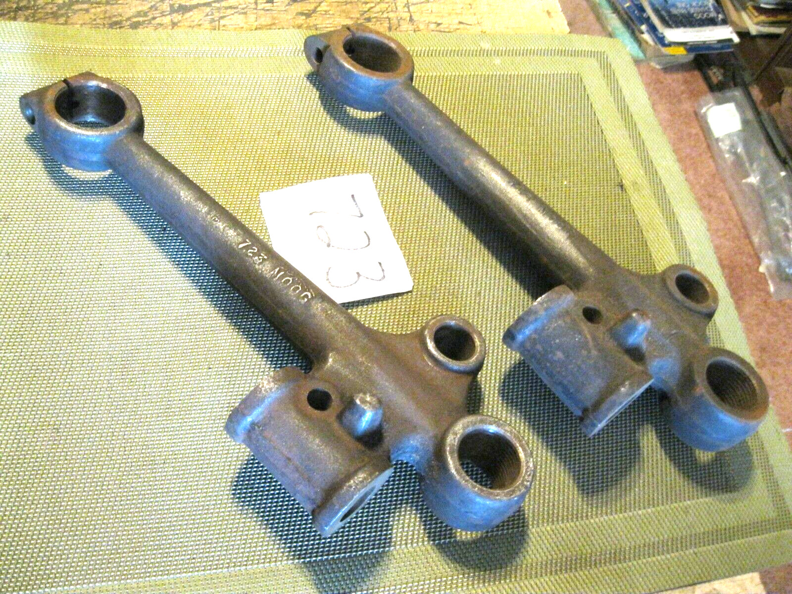 New Mopar  1951-1955 steering knuckle support set, 1322164