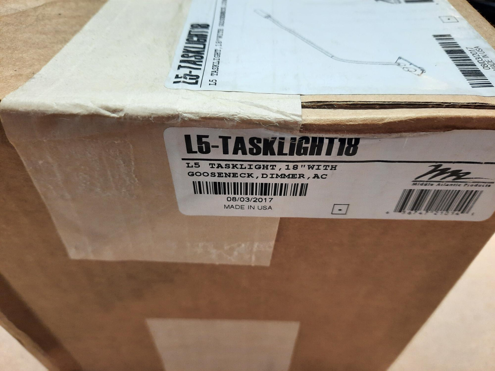 Middle Atlantic L5-Tasklight18 - L5 Lectern Gooseneck Light