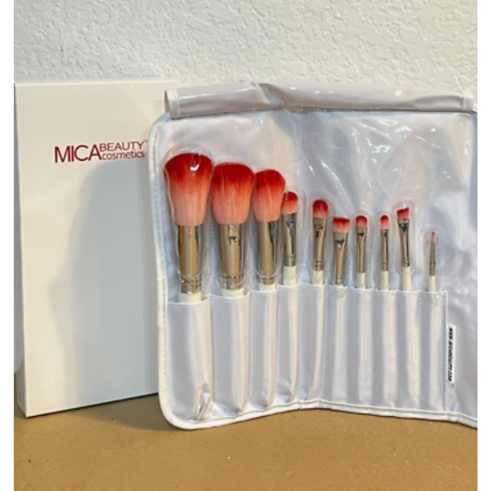 10 pc Mica Beauty Cosmetics DELUXE Brush Set NIB High Quality Makeup Application