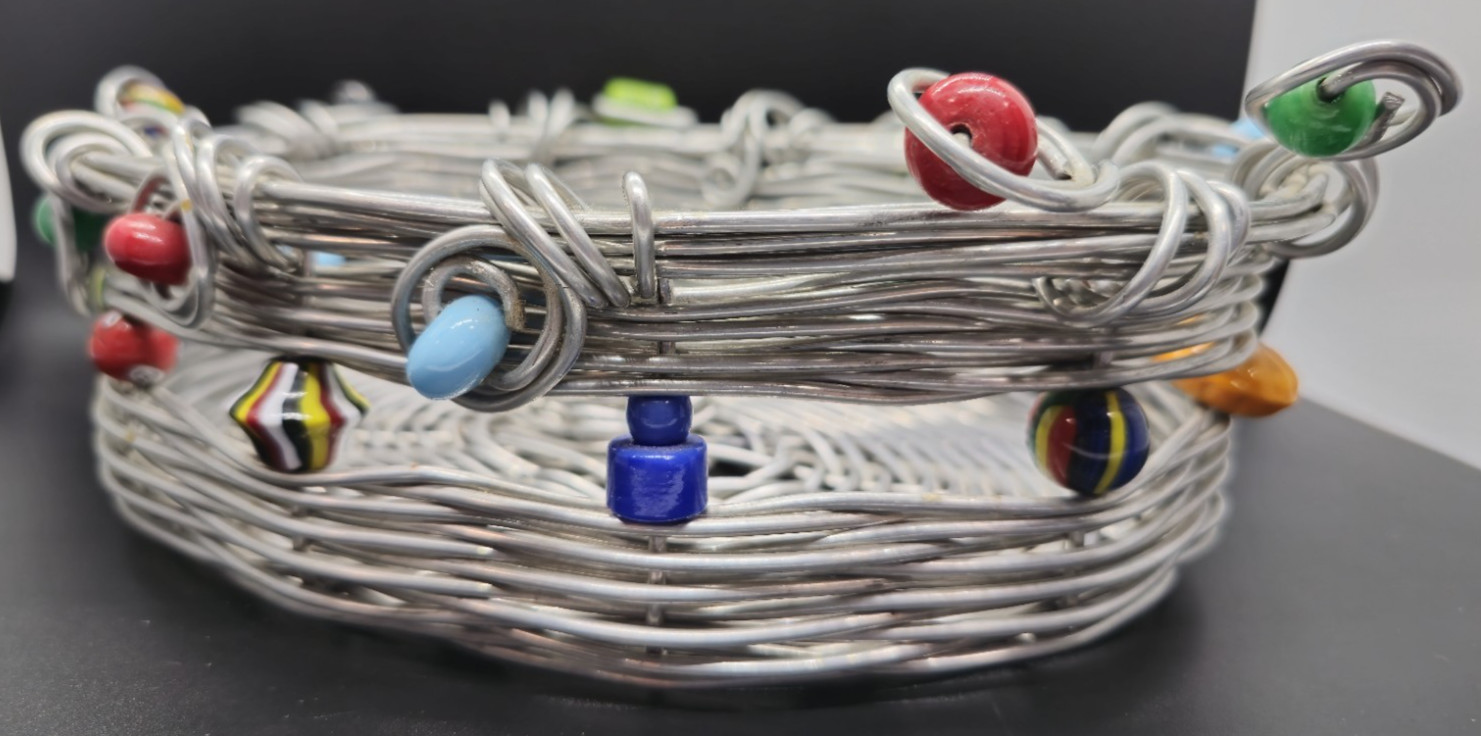Vtg Jill Fagin Glass Trade Beads Aluminum Wire Artisan Handmade Woven Basket