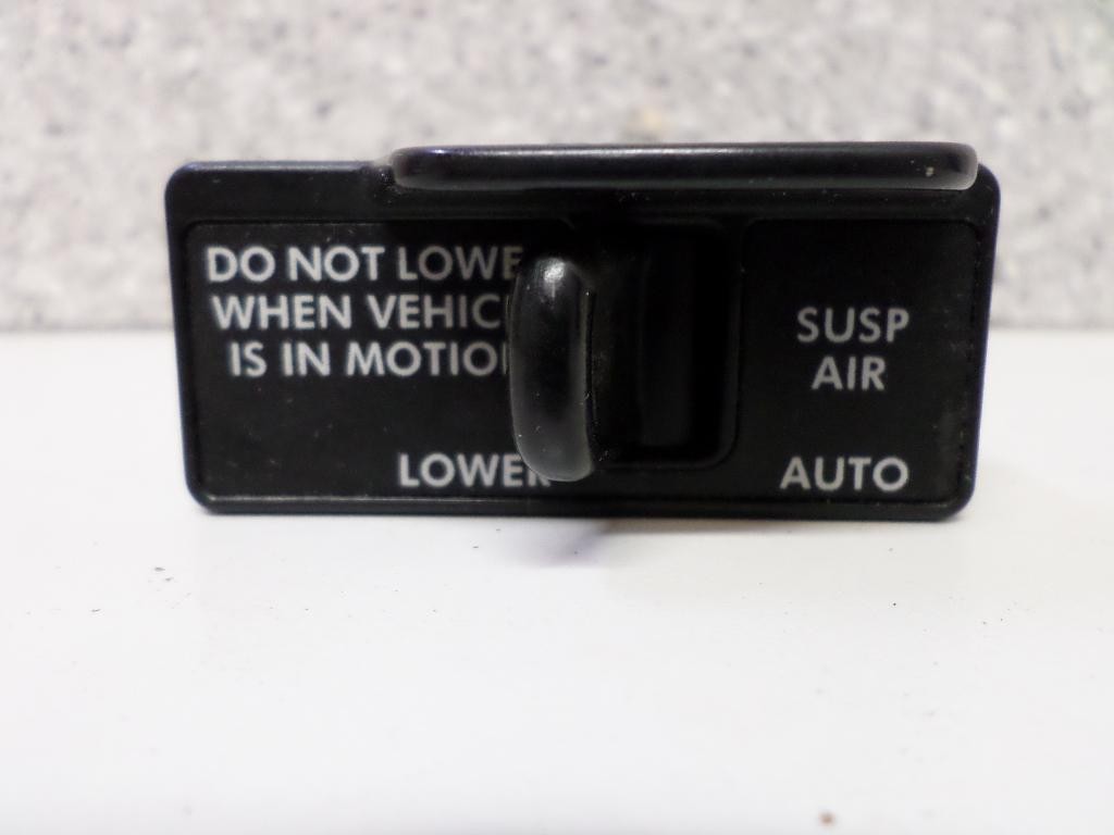 Replaces 3270-3 2012 FREIGHTLINER COLUMBIA 120 ELECTRONIC PART ,  MN