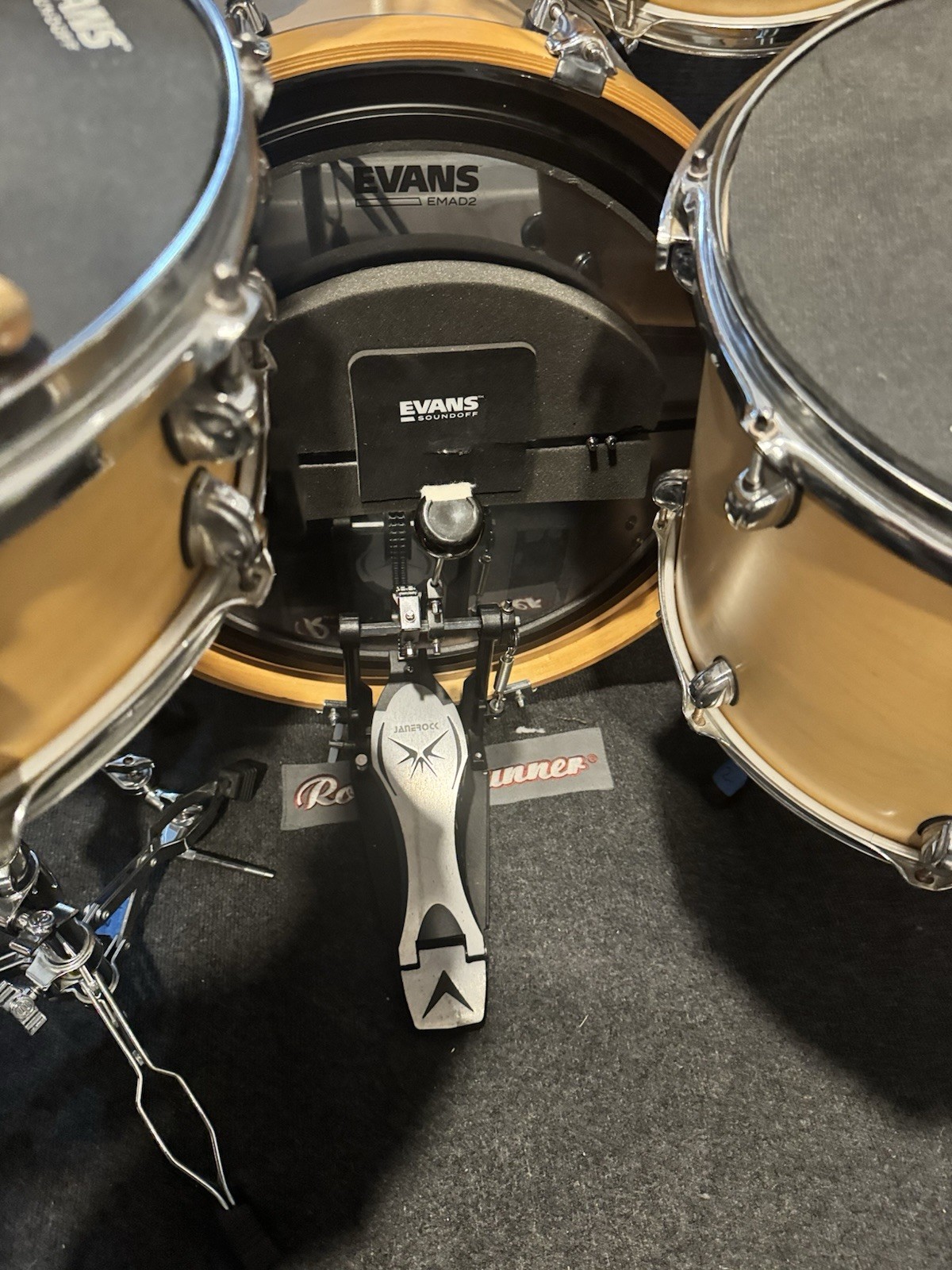 Kit has everything and $$ in extras, Alesis Nitro Digital Electronic Drum Kit