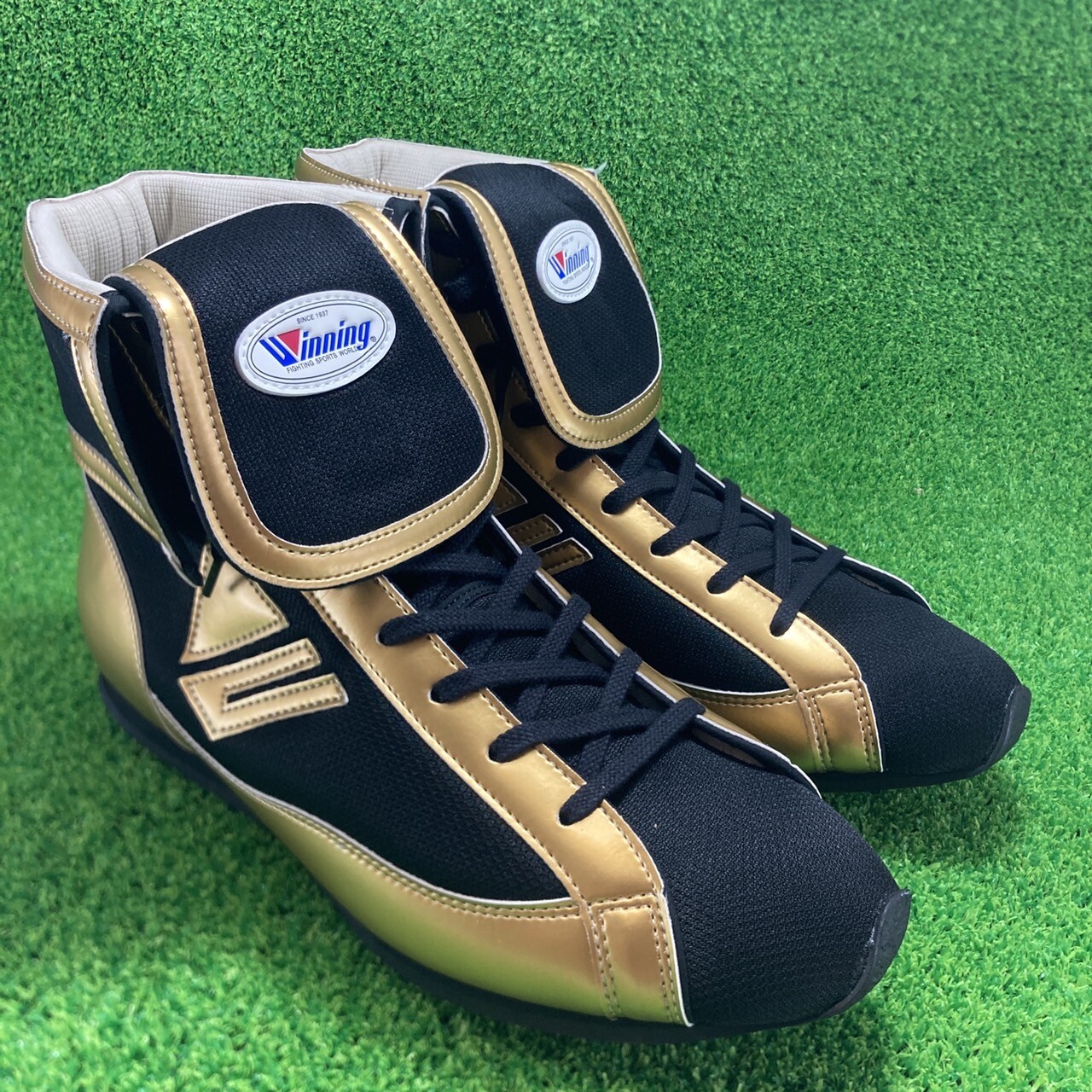 Winning Boxing wrestling Shoes RS-003 Black and Gold Shoes Made In JAPAN
