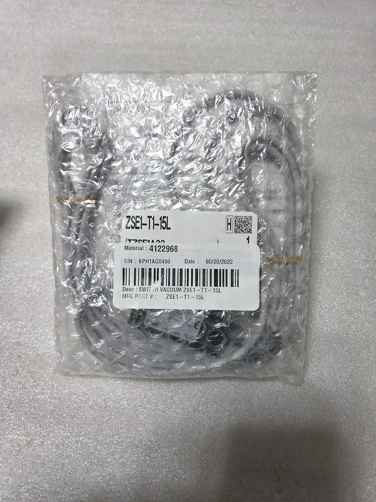SMC ZSE1-T1-15L Vacuum Switch,  ZSE1 Series, 1/8" Ported    N£W