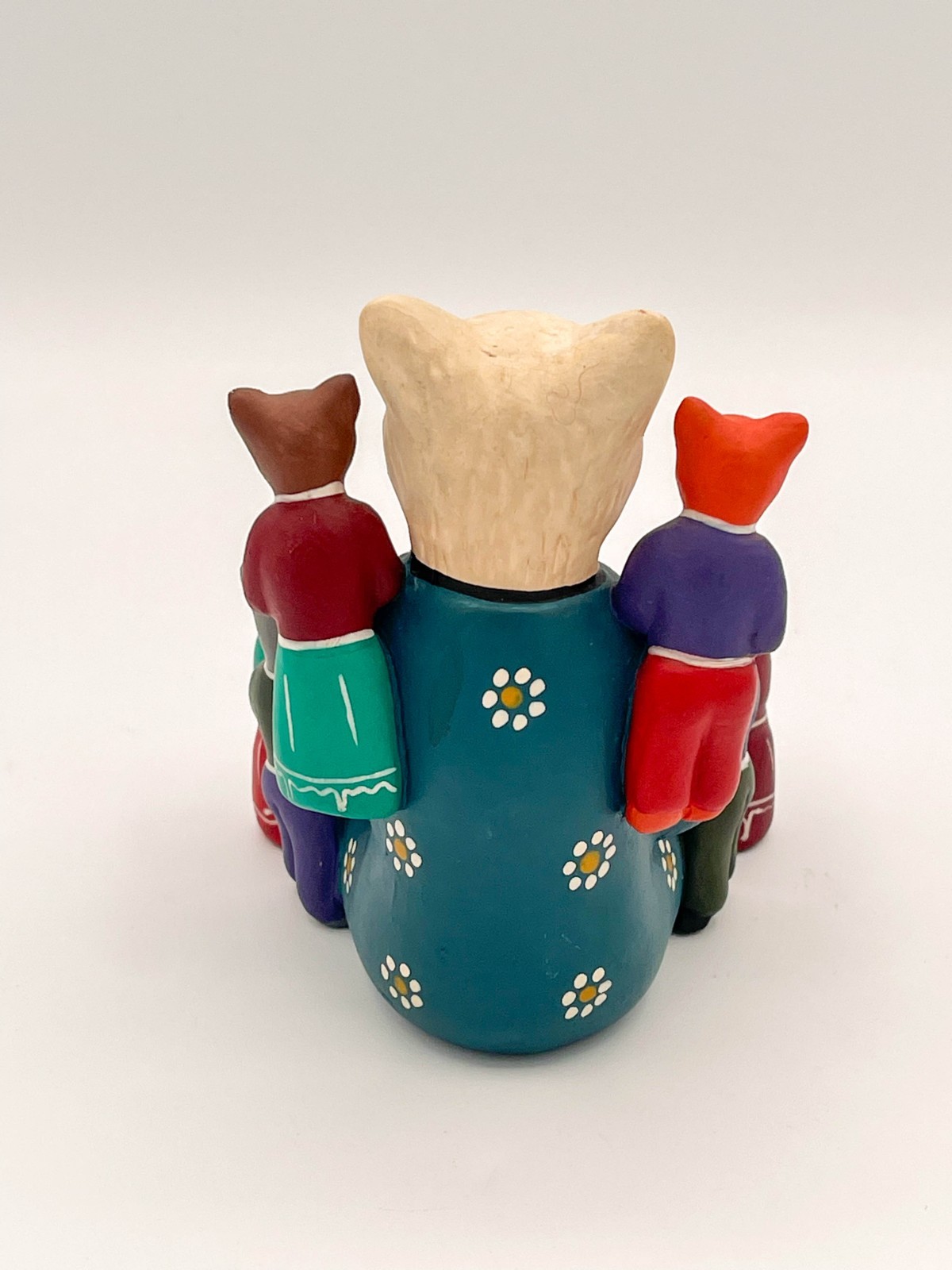 VTG Peruvian Folk Art Cat Storyteller Figurine Hand Painted Clay 4.5"