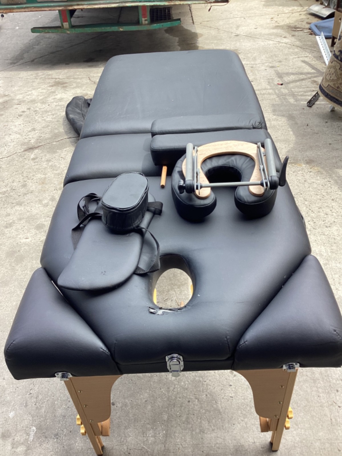 One Touch Portable Message Table 32” With Bag Some Flaws