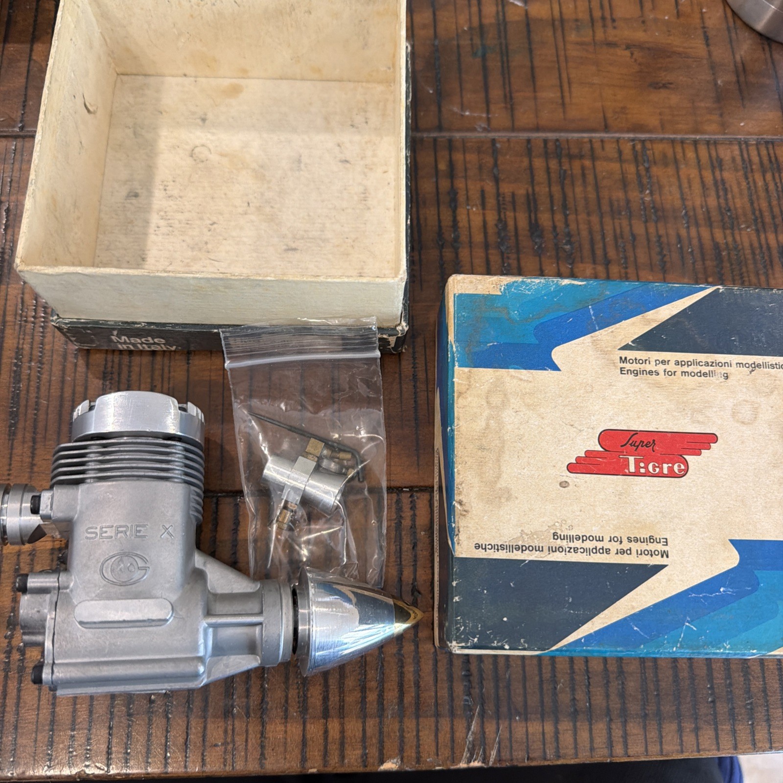SUPER TIGRE SERIE X 40 g Rare Engine New In Box