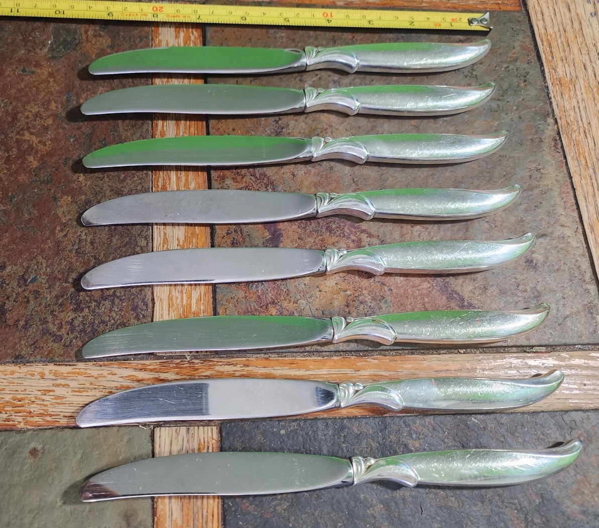 ✅️LOT OF 8 MID-CENTURY c1956 FLAIR"9 1/2"SILVERPLATE MODERN HOLLOW PLACE KNIVES