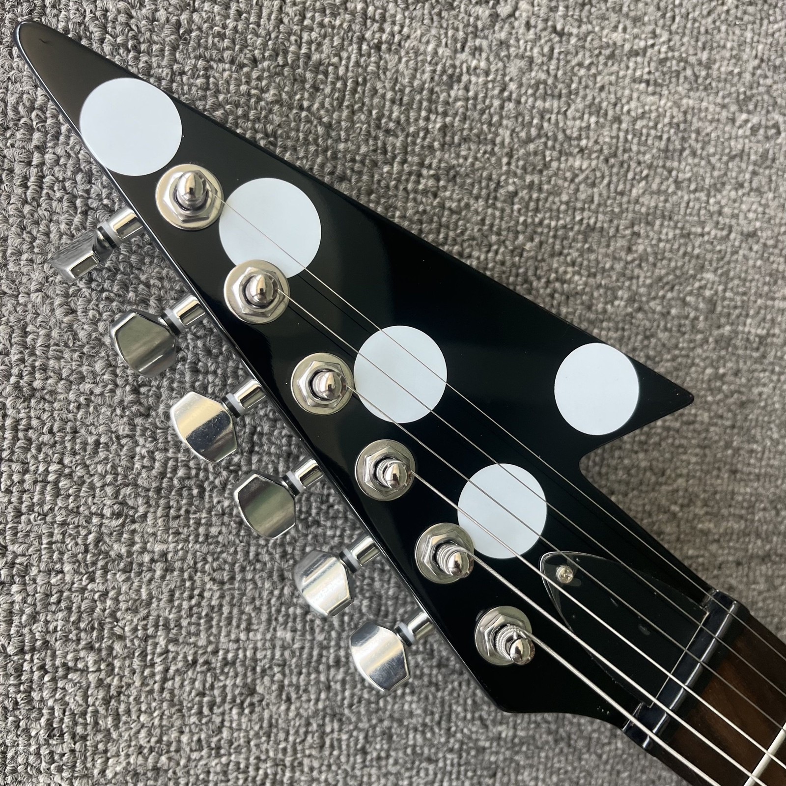 Solid Electric Guitar V Shape H-H Pickups Polka Dot Black Finish Chriome HW