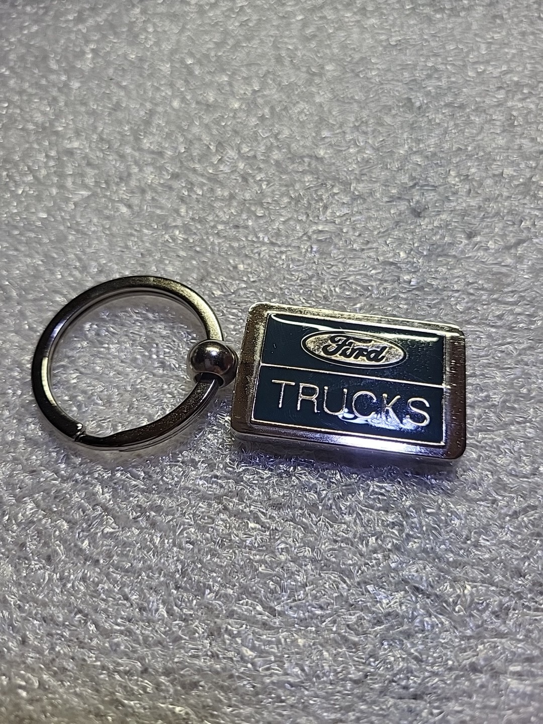 Ford Truck Key Chain Ring Fob FoMoCo    NOS!  🔥