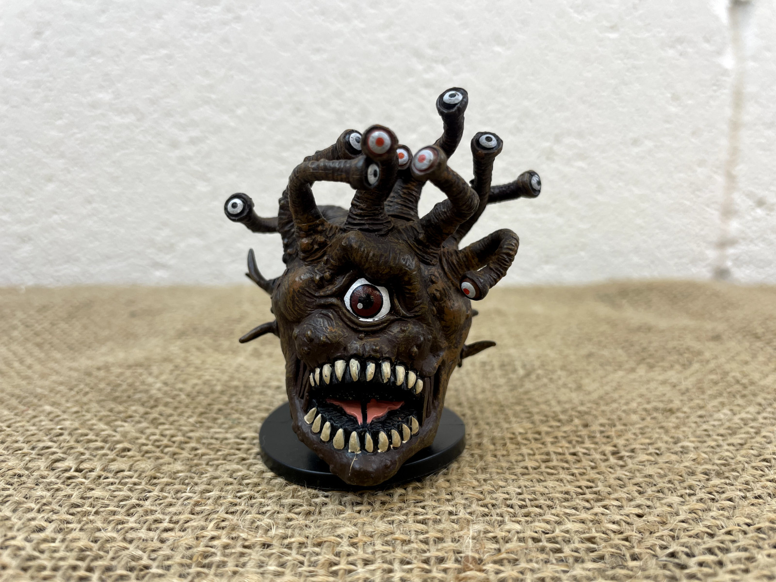 2005 DUNGEONS & DRAGONS D&D BEHOLDER EYE 32/60 LE 83 GIANT MINIATURE WIZARDS