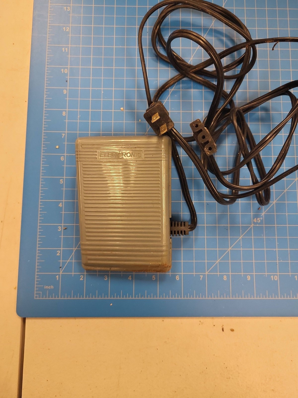 FDM 8502 Speed Controller KD-1902 Sewing Machine Foot Pedal Controller Gray
