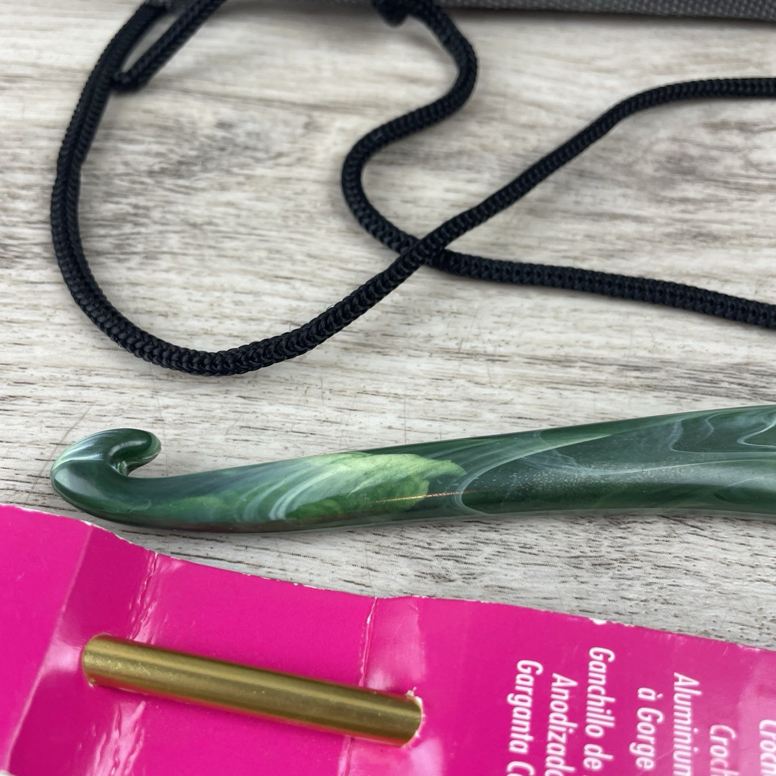 Crochet Hook Lot With Case - Multiple Brands Various Sizes