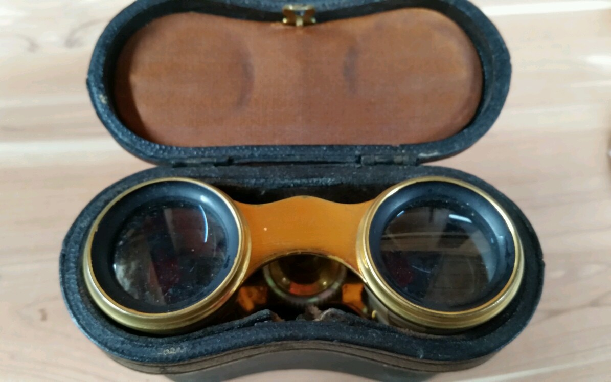 1880 lamare opera glasses with leather case