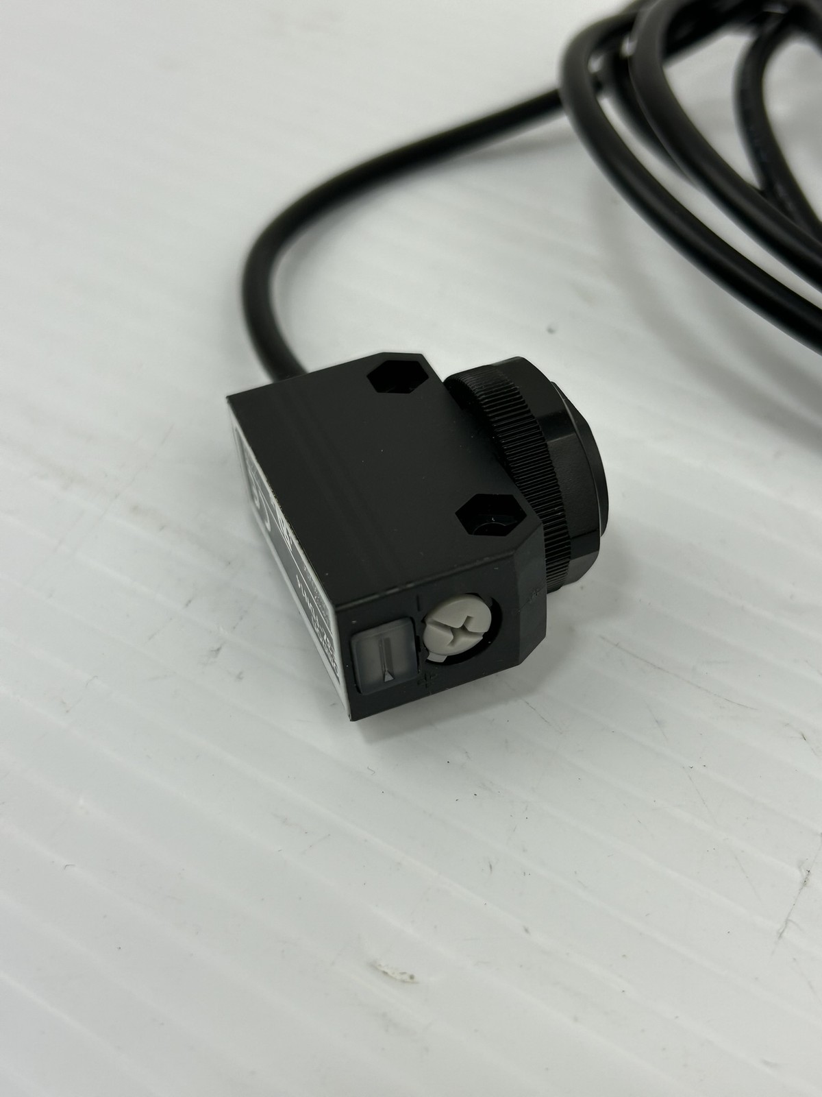 Omron E3Z-FDN14 Photoelectric Switch Sensor Class 2 10-30VDC