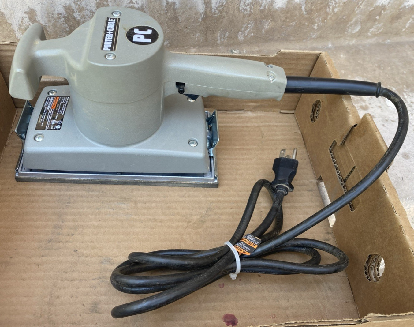 PORTER CABLE 505 1/2 SHEET SANDER MADE IN THE USA