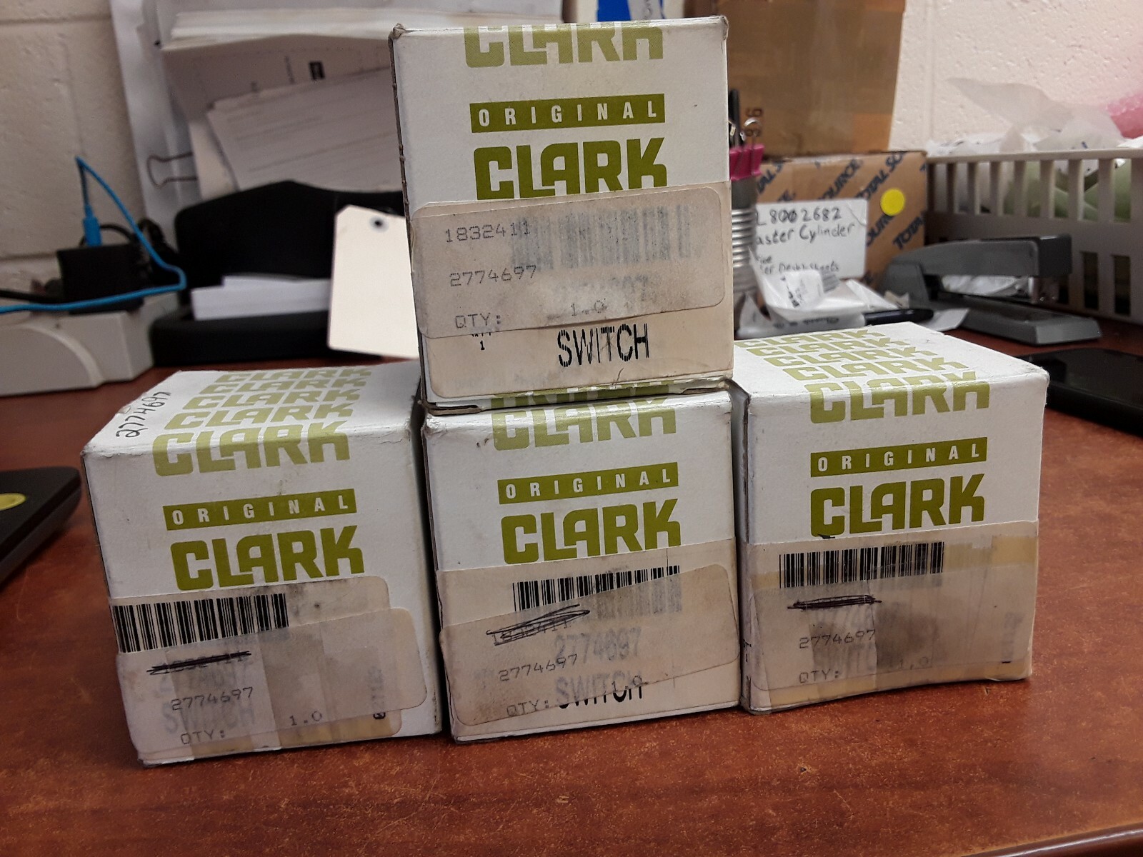 Clark Switch 2774697