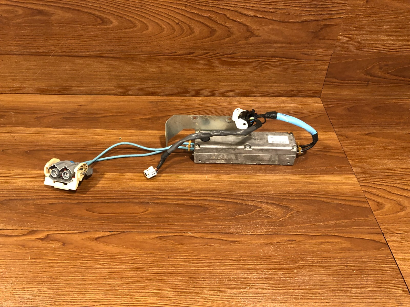 2007-2014 CHEVY TAHOE GMC YUKON HYBRID ELECTRIC STEERING CONTROL MODULE OEM