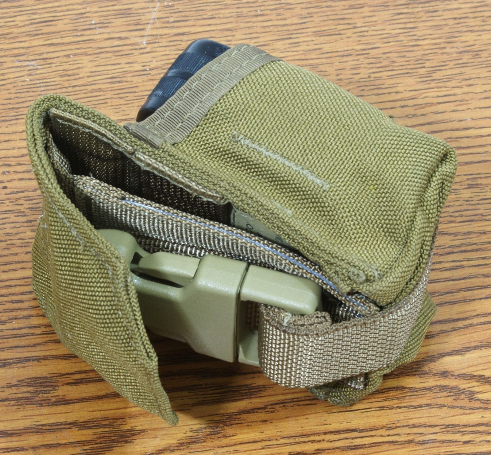 MOLLE USMC TAPE MEASURE, WALLET POUCH COYOTE BROWN EAGLE IND.