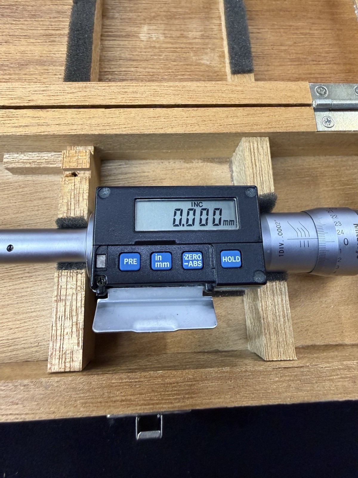 Mitutoyo 468-204 Holtest Internal Micrometer