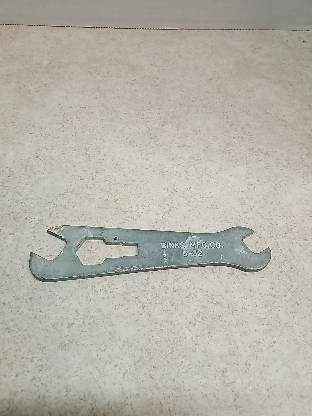 Old Binks Wrench No. 5-32 Binks Mfg Co.