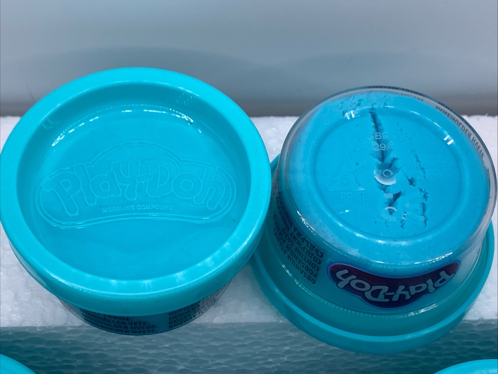Hasbro Play-Doh (25) 1 Ounce Containers TURQUOISE BLUE