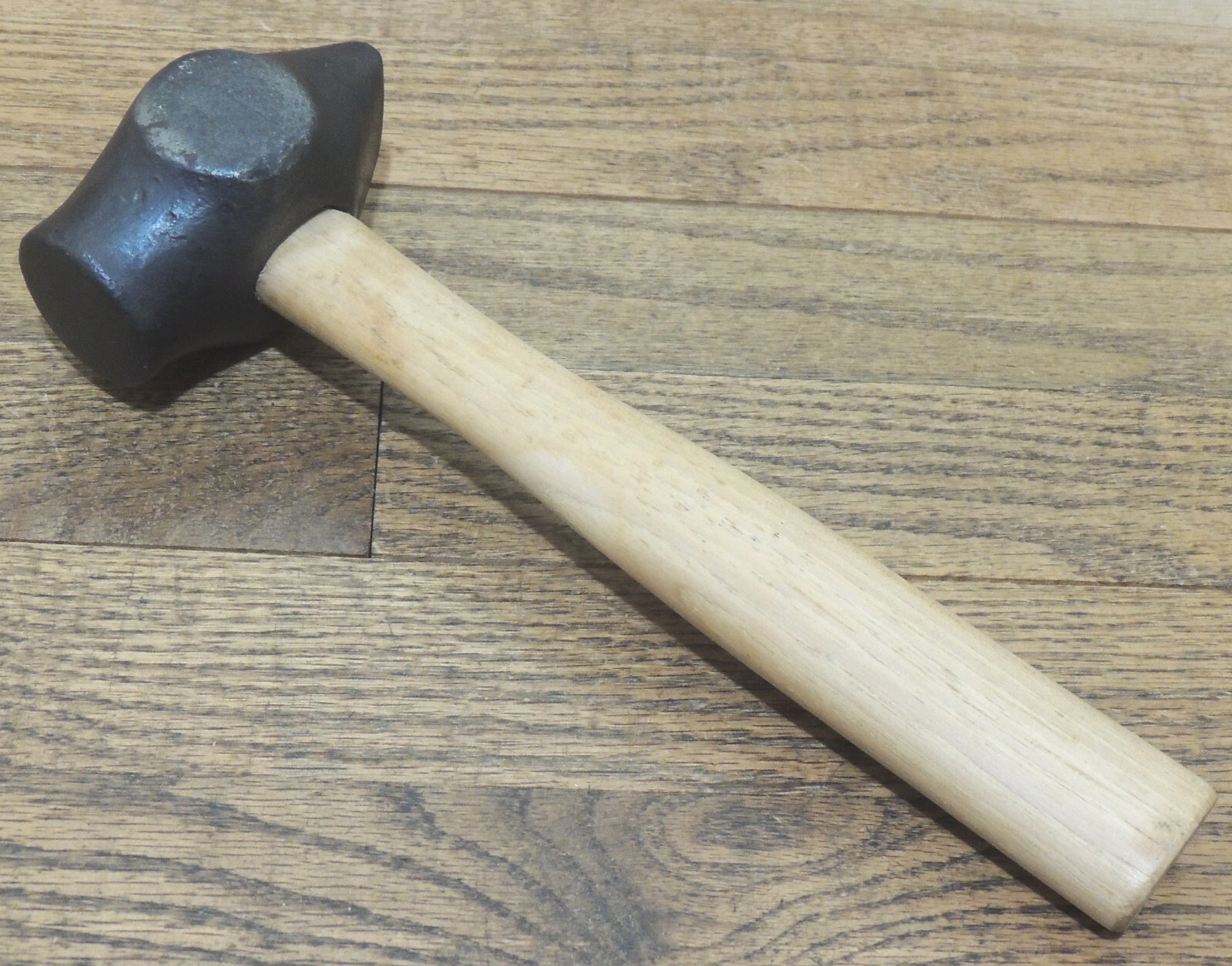 2 lb. 12 oz. UNMARKED FARRIER'S CAT HEAD TURNING HAMMER-BLACKSMITH-HELLER