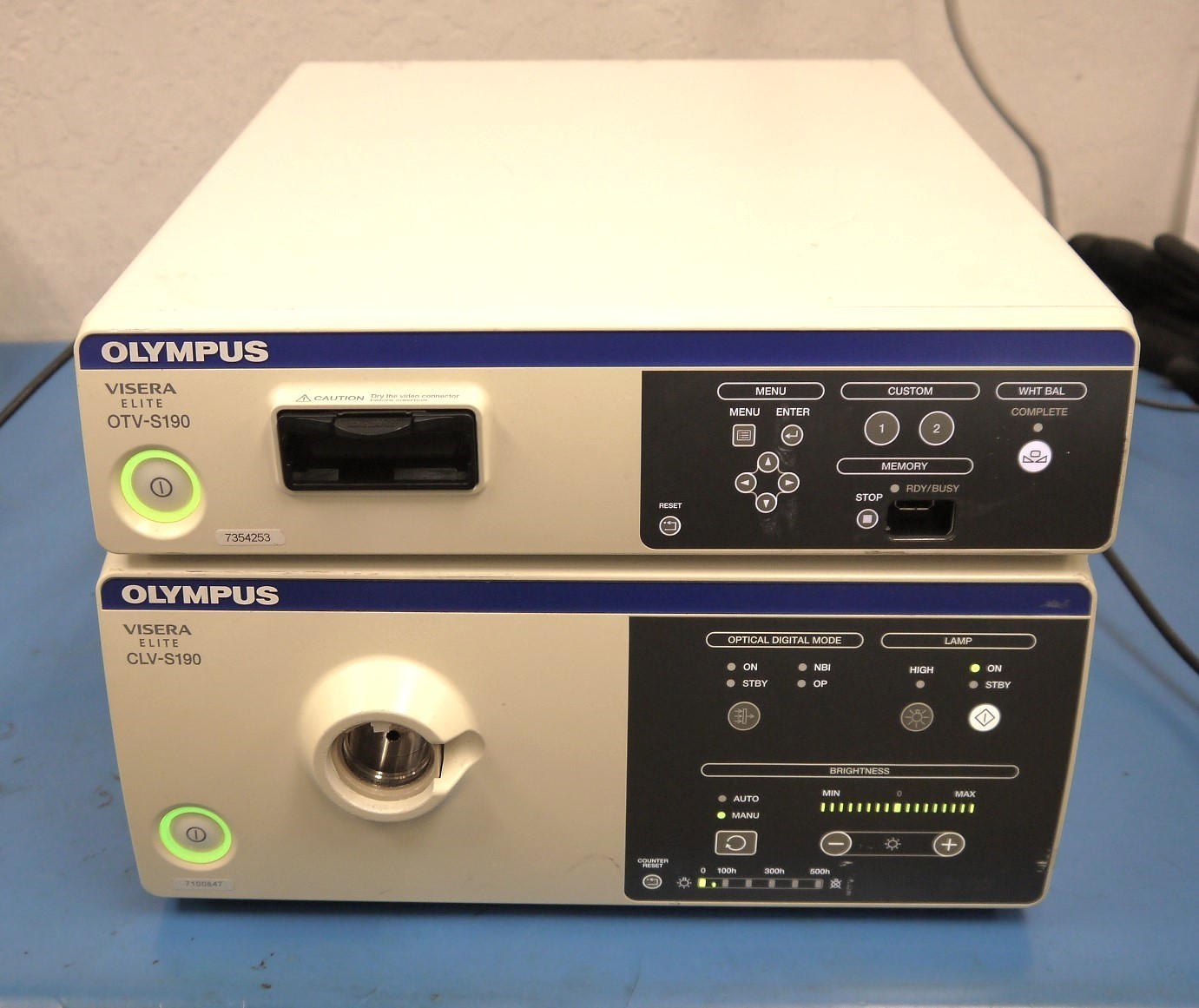 Olympus CLV-S190 Visera ELITE Xenon Light Source w/ OTV-S190 Video Processor