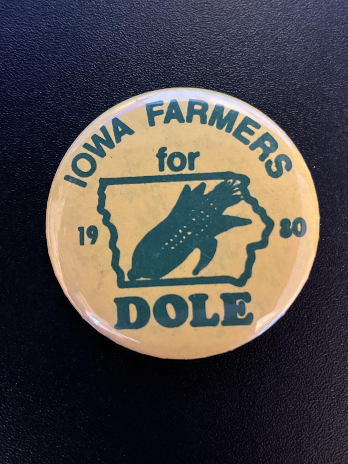 Bob Dole 1980 Iowa Presidential Election Pin Farmers Campaign Corn Button