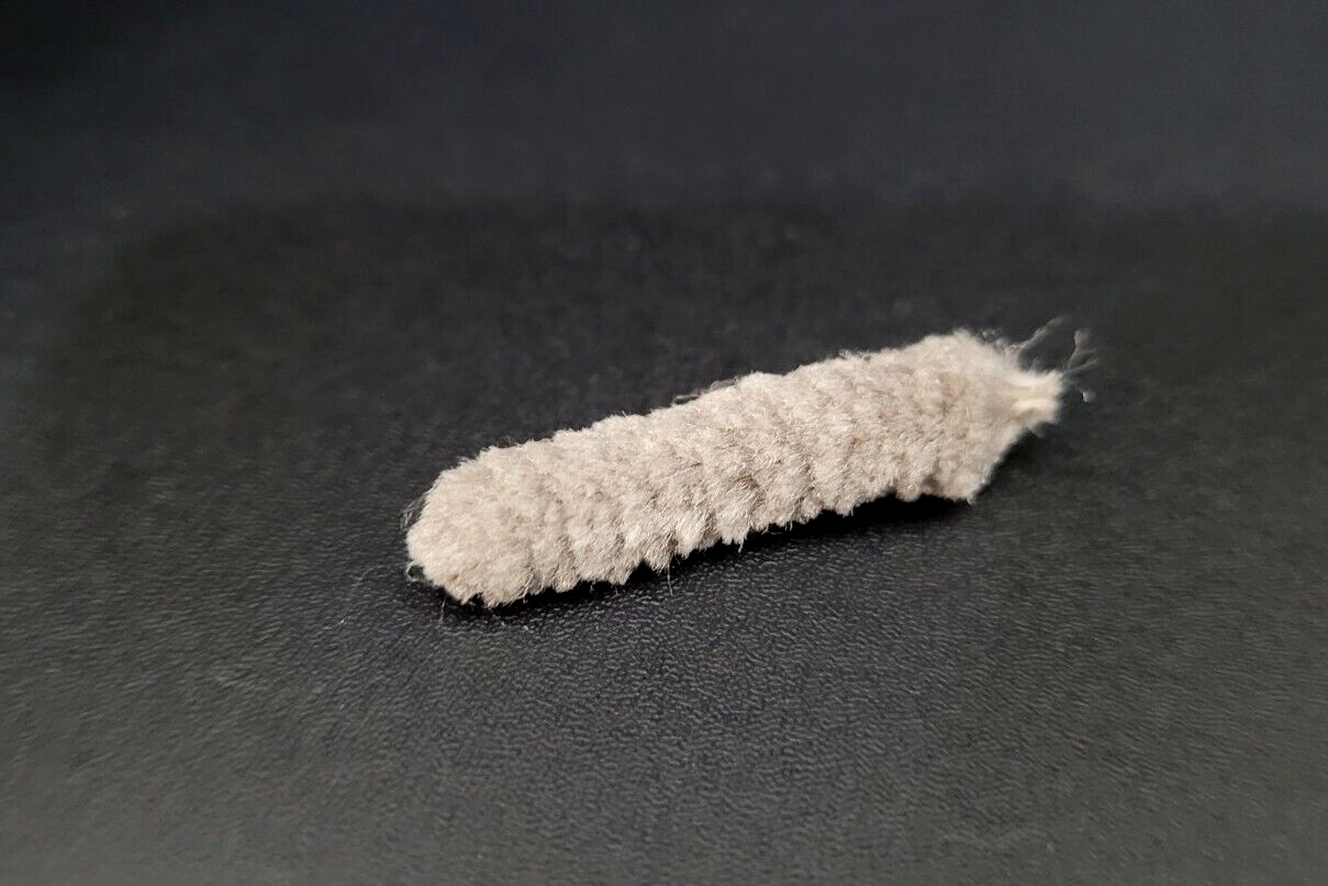 MOP FLY BODY MATERIAL - GRAY - Medium - Fly Tying Materials - LARVA - JIG - NEW!