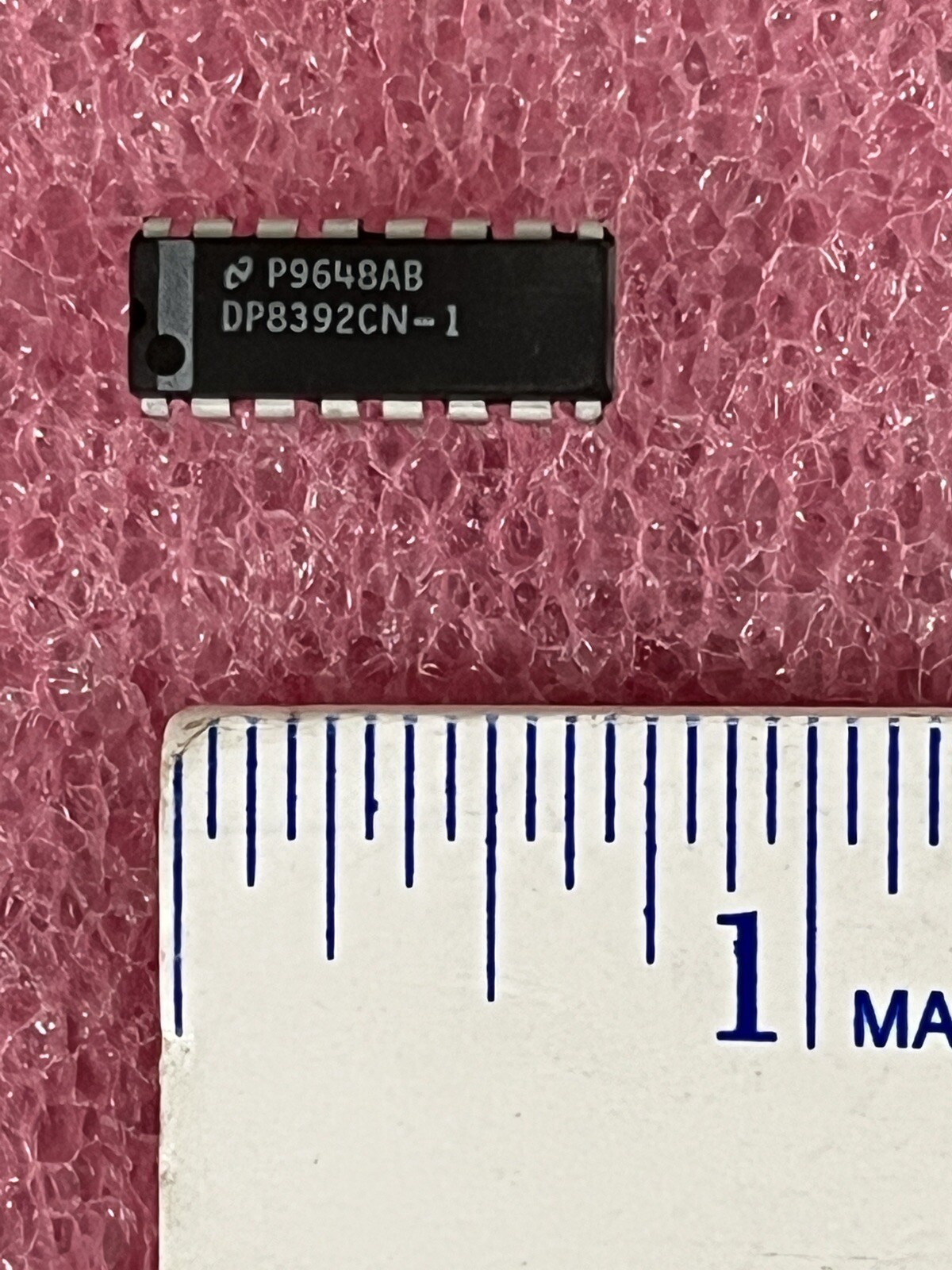DP8392CN-1 DP8392CN1 IC COAXIAL TRANSCEIVER INTERFACE 16 PIN DIP (LOT OF 1)