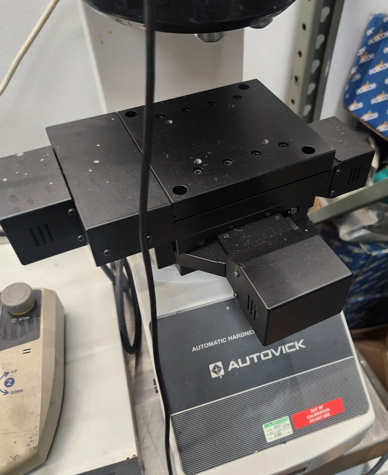 Mitutoyo HM-200 System C Micro Vickers Hardness Testing System Dongle Computer
