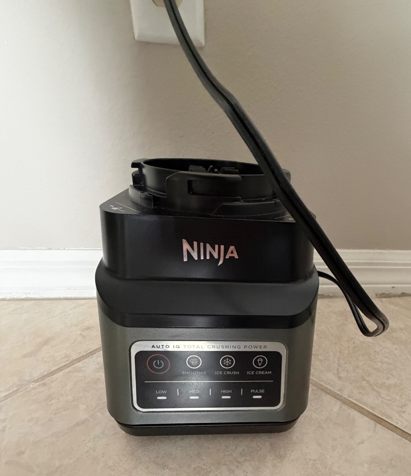 Ninja BN700 - Lid, Motor, Blade and Catalog for Ninja BN700 Blender