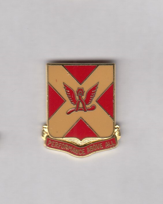 US Army 84th Field Artillery Regt. FA ~1.25" crest DUI c/b clutchback badge V-21