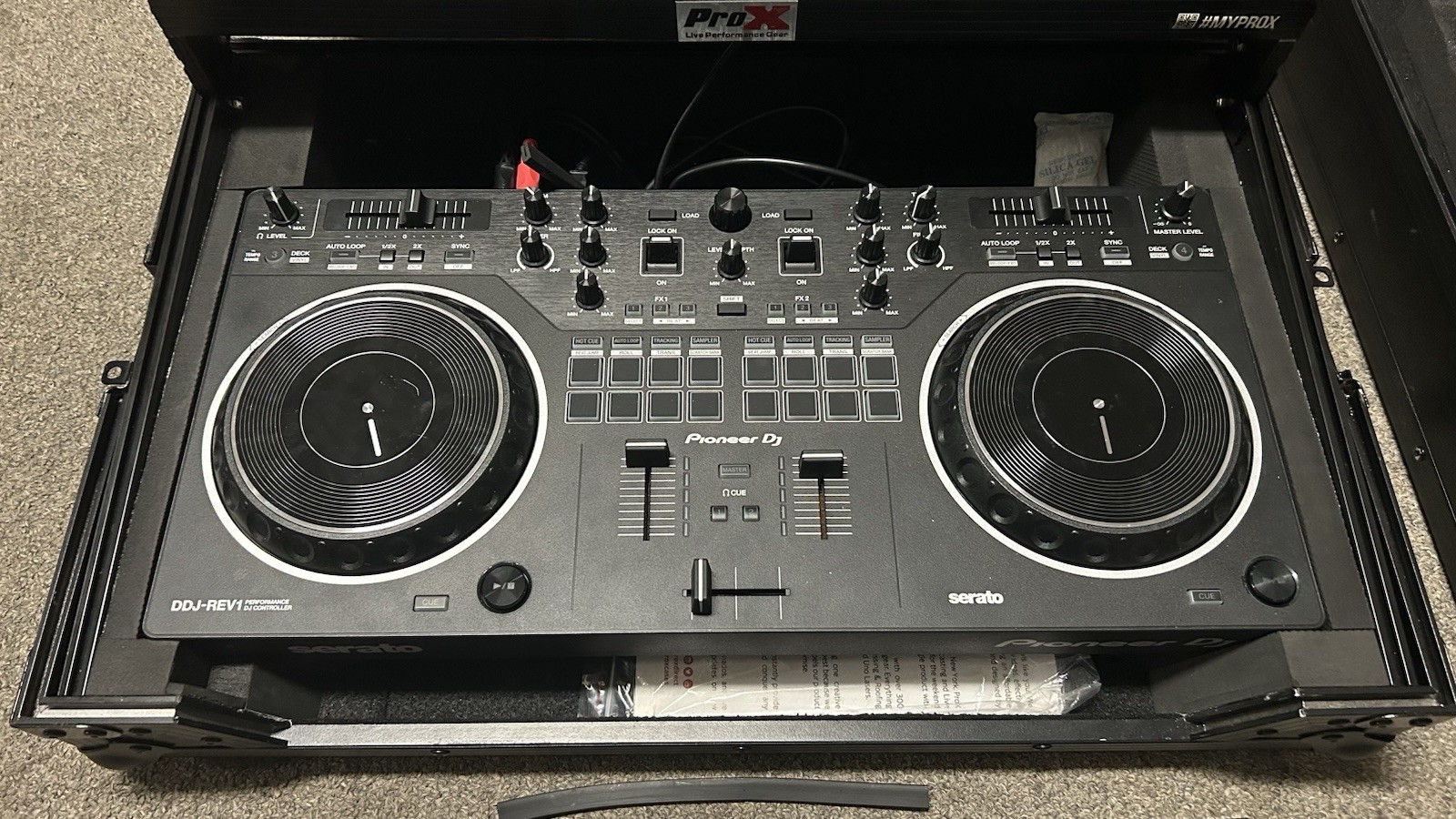 Pioneer DDJ-REV1 Scratch-Style 2-Channel DJ controller + ProX X-DDJREV1LTBL Case