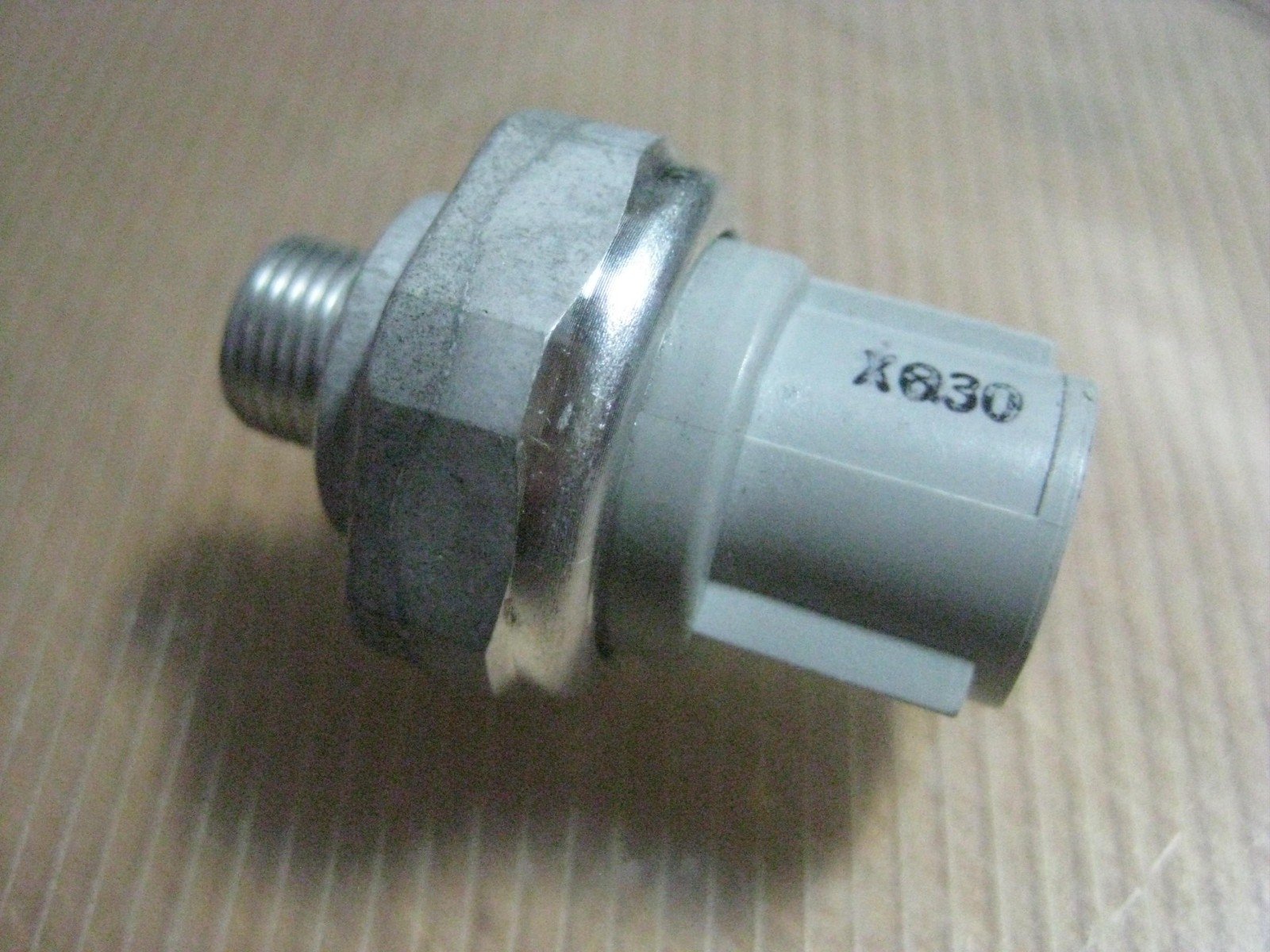 (Quan 2) N.O. Pressure Switch Sensor Open 30psi Closes 33psi Two Terminal Conect