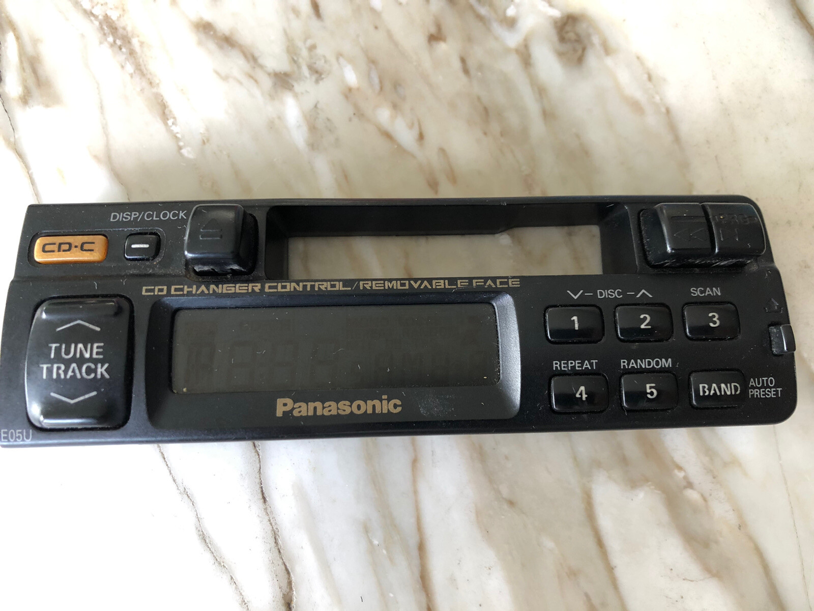 PANASONIC E05U CAR STEREO PANASONIC E05U FACEPLATE ONLY OEM 🟠