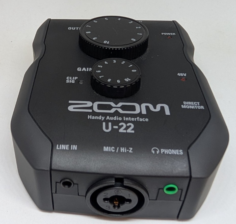 Zoom U-22 Handy Audio Interface with Box and all original accessories