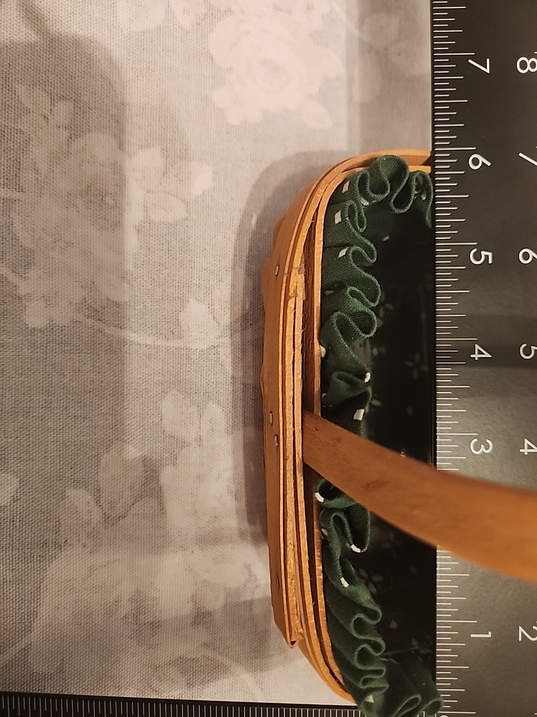 vintage 2000, handwoven Longaberger basket