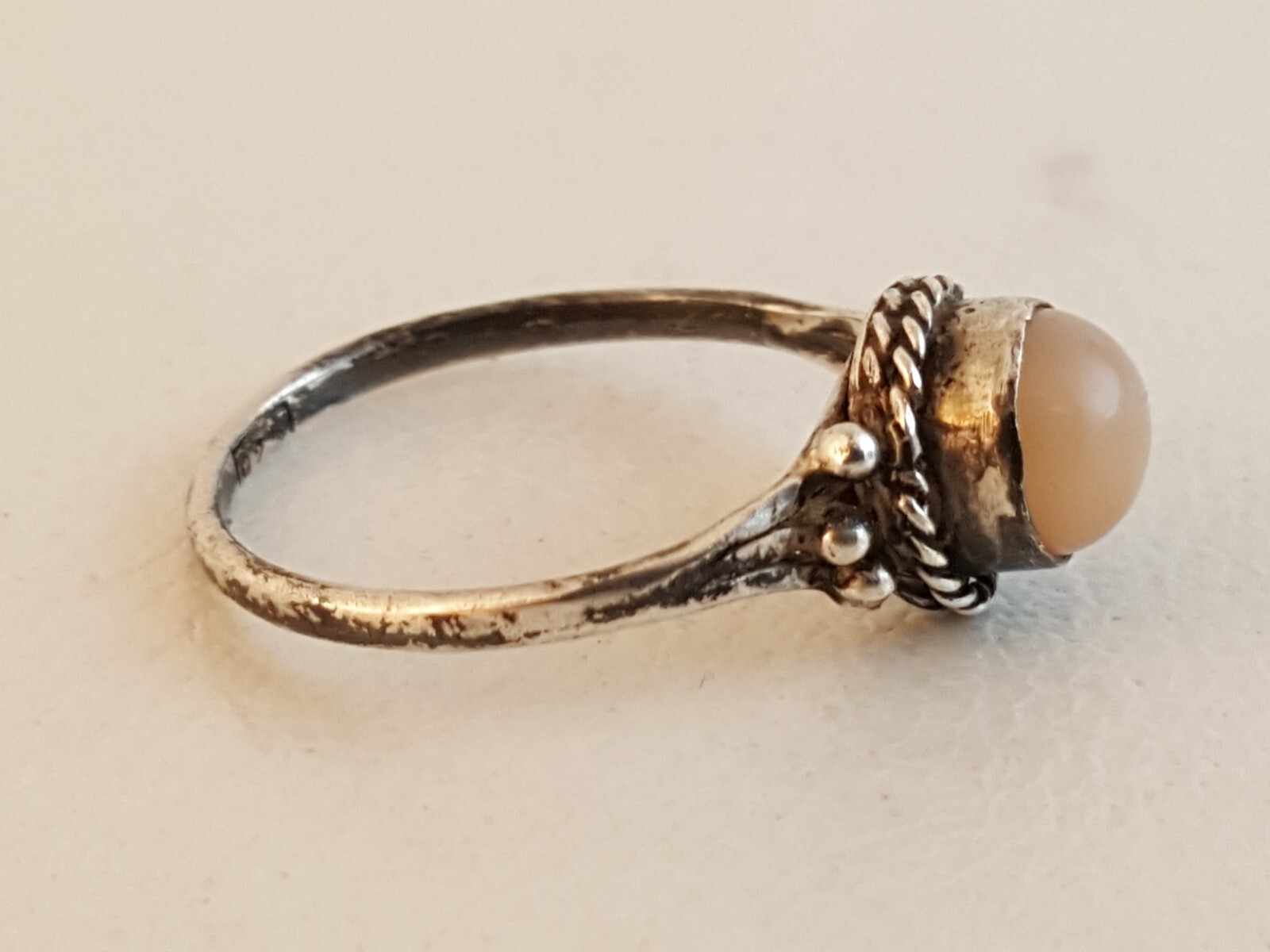 Artisan moonstone sterling silver ring sz 6.25