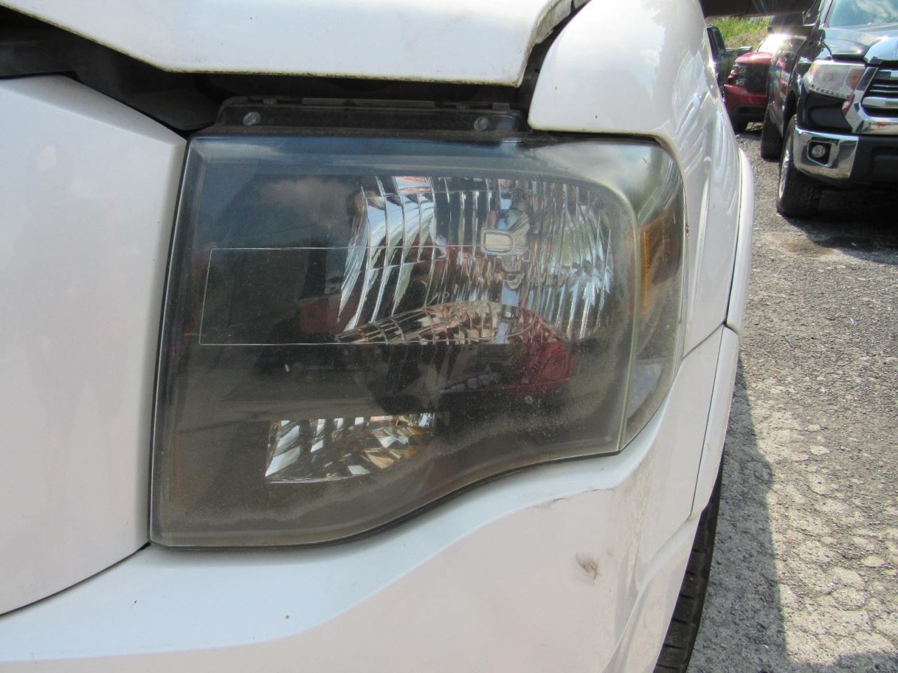 EXPEDITON 2009 Glove Box 1058528