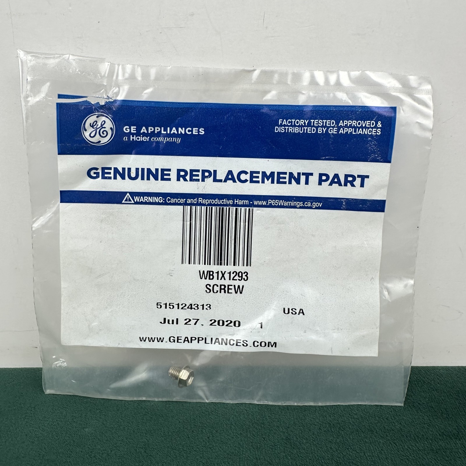 GE Appliances WB1X1293 Genuine Replacement Screw Oven Part OEM USA
