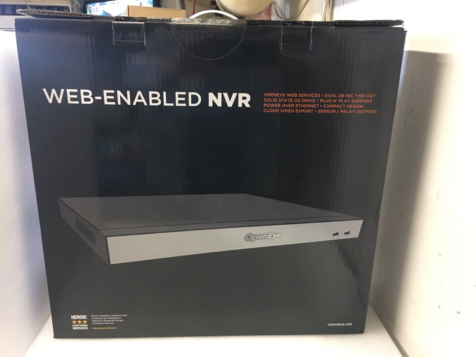 Open Eye OE-MEX0802 8 Port Poe Appliance Linux 2 TB No Sw New!!!