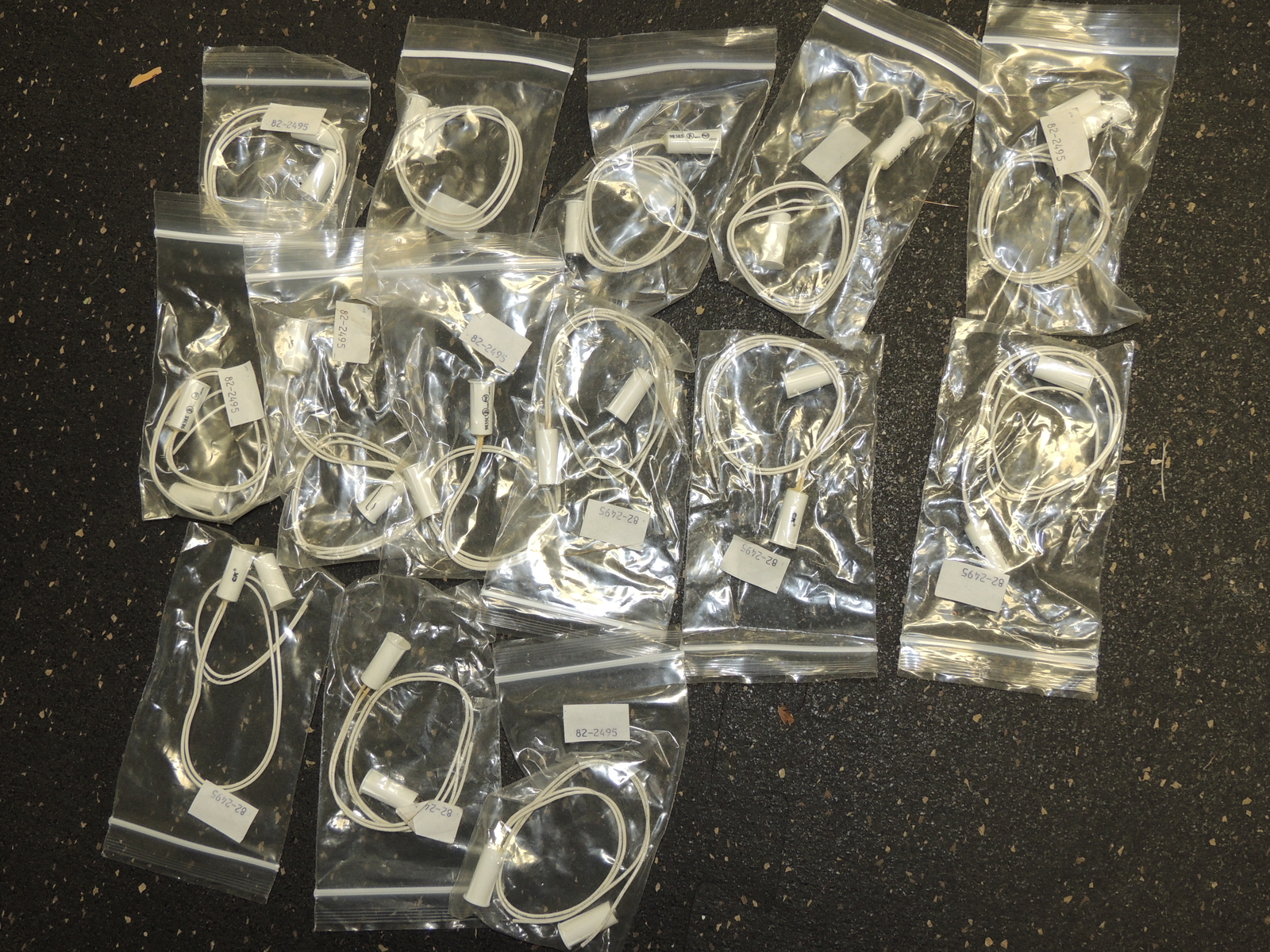 Lot of 14 Round Recessed Magnetic Alarm Contacts 82-2495